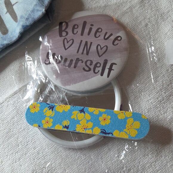 "BELIEVE IN YOURSELF" Motivational/Inspirational Canvas GIFT SET - Picture 5 of 5